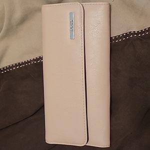 Kenneth Cole wallet